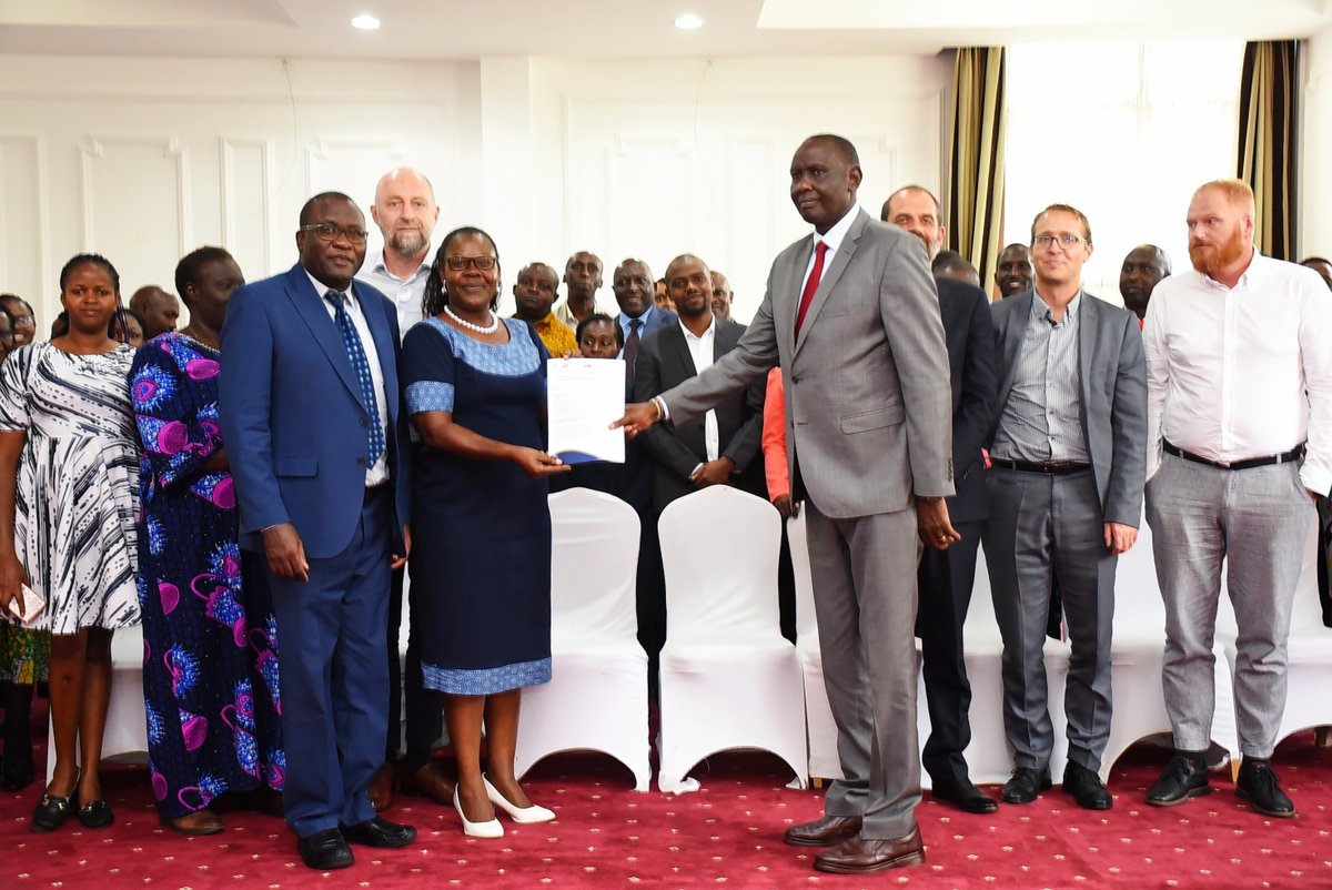 SBjerregaard's tweet photo. Handing over dual learning and just transition recommendations to the Ministry of Labour market the end of the Future-proofing jobs in Kenya project and, hopefully, the beginning of a setup where employees and employees ensure a more demand-driven TVET system in Kenya. https://t.co/ZfJSIv8Z2A