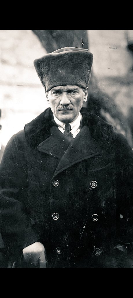 Türkiye Cumhuriyeti'nin kurucusu, Türk Millettinin Büyük Önderi Gazi Mustafa Kemal ATATÜRK'ü vefatının 85. yıldönümünde saygı, minnet ve rahmetle anıyorum. 

“Benim naçiz vücudum elbet bir gün toprak olacaktır. Fakat Türkiye Cumhuriyeti ilelebet payidar kalacaktır.”