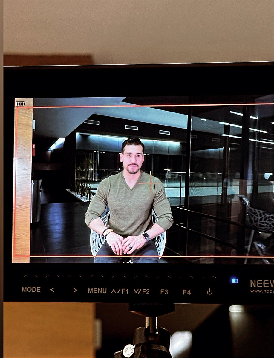 RicardoCotta's tweet image. A media noche también se trabaja 😴😴 #Producing