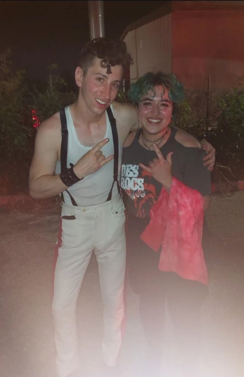 funghoul97's tweet image. Collecting these like Pokémon 🙈 also how does he continue to get more attractive every yr? 🤨
#filthyanimals #desrocs