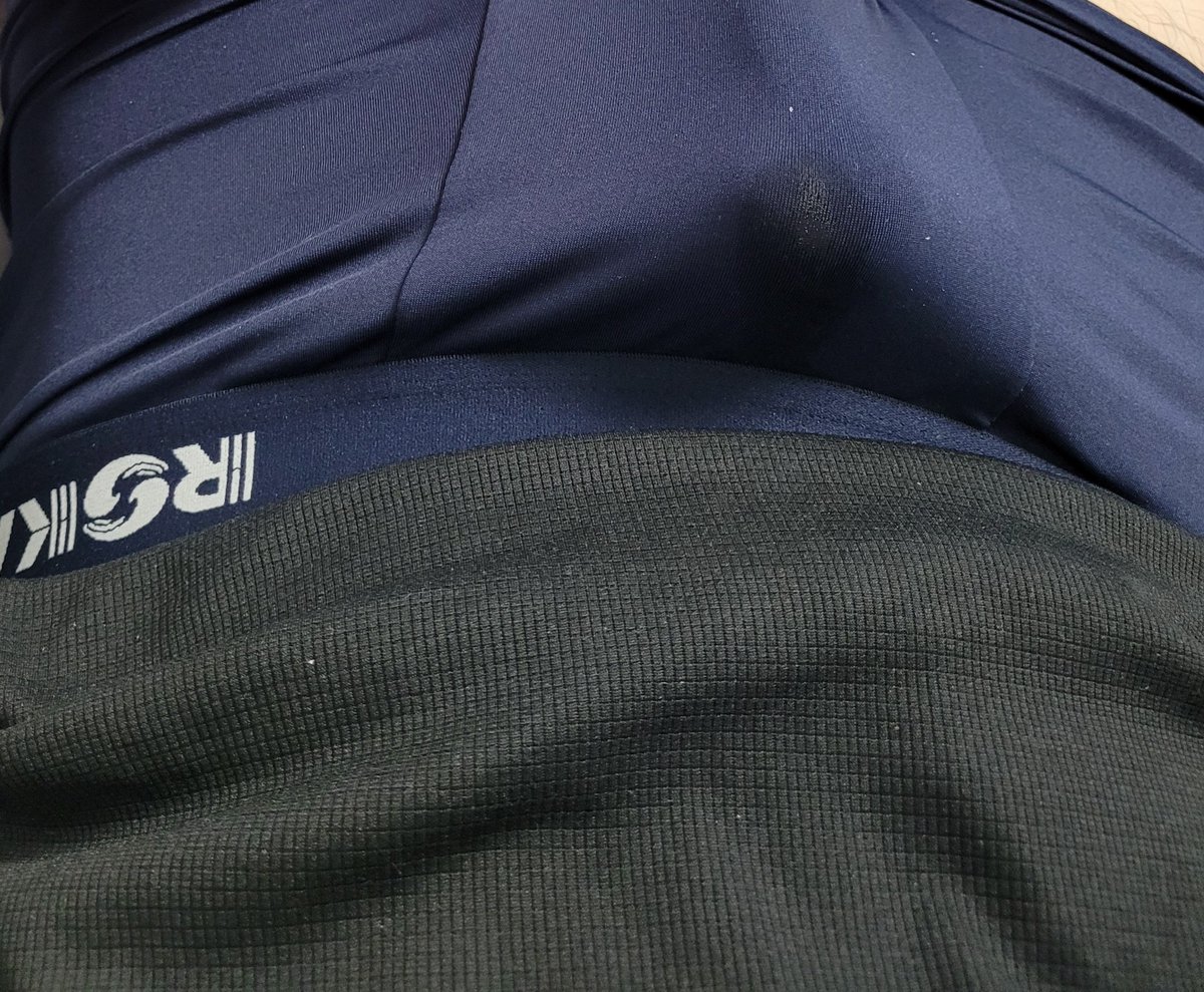 군기복종 (@nihoo09023597) on Twitter photo 