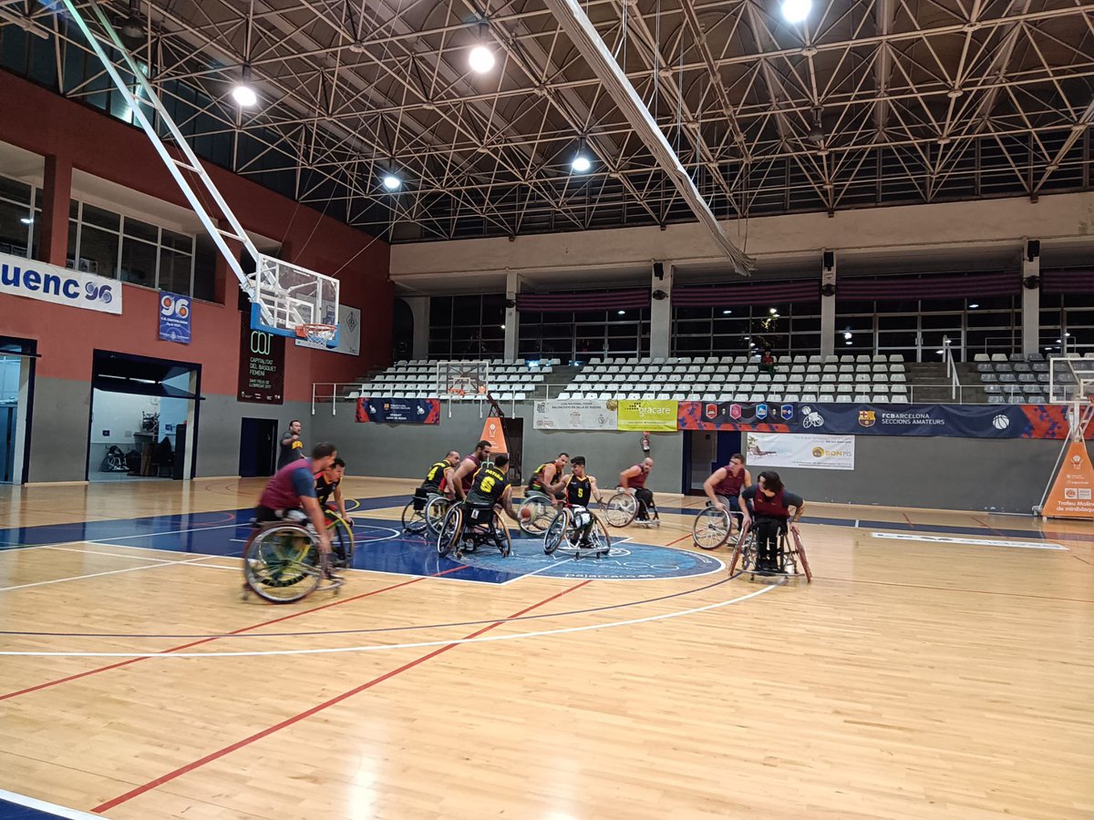 FCBCadiraRodes's tweet photo. Ahir vem jugar un partit amistós amb l’equip colombià #Piapoco
Un partit molt disputat que va necessitar d’una pròrroga perquè els jugadors del @jaumevilella s’impossessin per un marcador ajustat de 68-67.
@fetasantfeliu @Radio_SantFeliu @ajsantfeliu @BorrellSF @BarcaAmateurs https://t.co/edYsPwcyIr