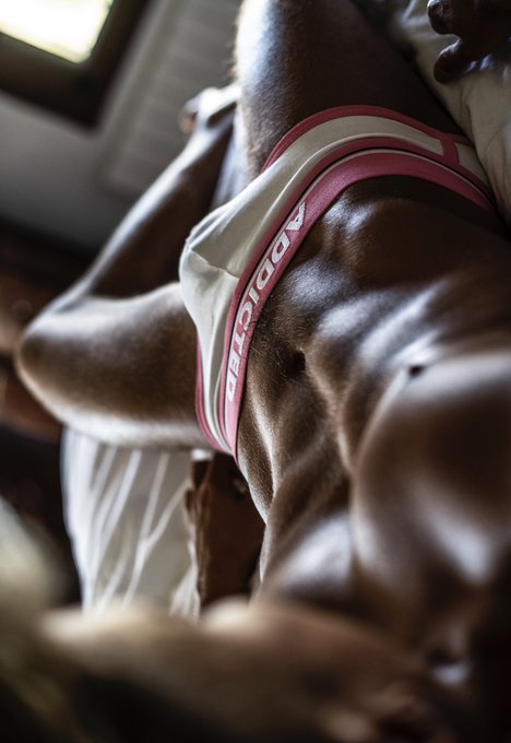 Retweet if you like chocolate 🤤🤤🤤  Shot by @karrde_pl 🥵🔥 https://t.co/dUfKXmNhPB<a class="tags" href="/tag/karrde_pl">@karrde_pl</a>