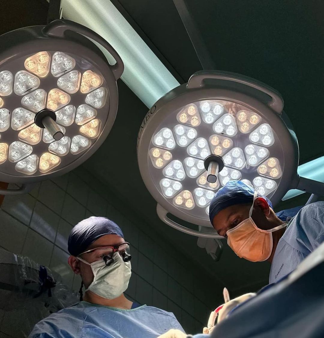 Antonio Di Ieva (@antonio_ieva) on Twitter photo Great shot with my fellow <a href="/ericsuero/">Eric Suero Molina</a> , who came from Germany to learn AI in neurosurgery at my lab and who found himself operating complex skull base tumors with me in a mission on the Solomon Islands Great shot with my fellow <a href="/ericsuero/">Eric Suero Molina</a> , who came from Germany to learn AI in neurosurgery at my lab and who found himself operating complex skull base tumors with me in a mission on the Solomon Islands