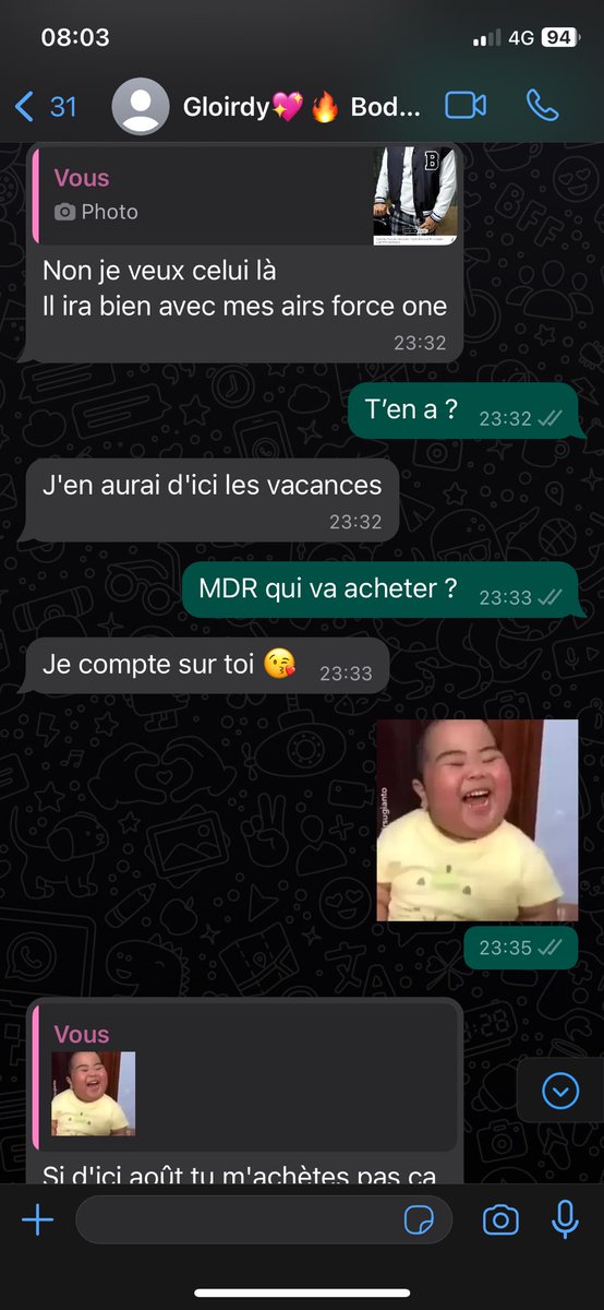 Damacy18's tweet photo. Aînée de 3 frères et 3 sœurs heureusement les autres sont encore petits 💀 https://t.co/1vB1VCMxsY