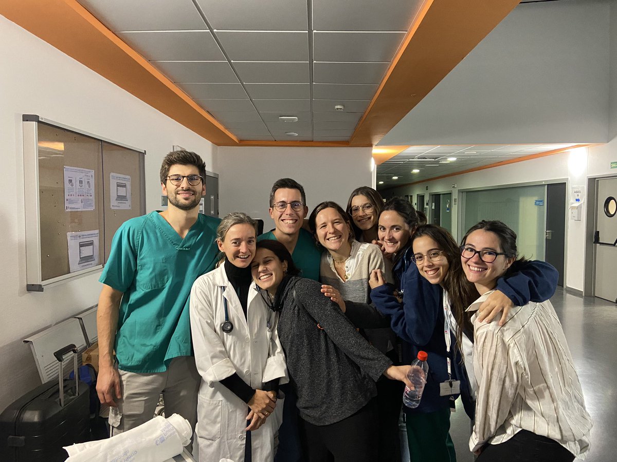 Éxito de asistencia e interés en el curso de ecografia impartido por medicina interna en HUPHM. Gracias a todos por la asistencia y la implicación! Repetiremos pronto!!!!
<a href="/esthermonteroh/">esther montero</a> <a href="/martinezvera92/">Fernando Martínez</a> <a href="/JAVargas_/">Juan Antonio Vargas Núñez</a>