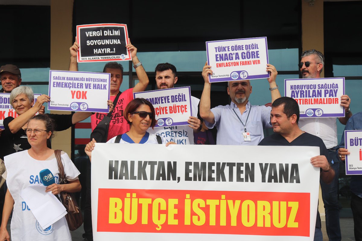 sesgenelmerkezi's tweet photo. Alanya Temsilciliğimiz: Sağlık Bakanlığının  #2024Bütçe teklifinde sağlık emekçileri ve halk yok! Bütçeden payımızı istiyoruz! https://t.co/H1SGIkEhek
