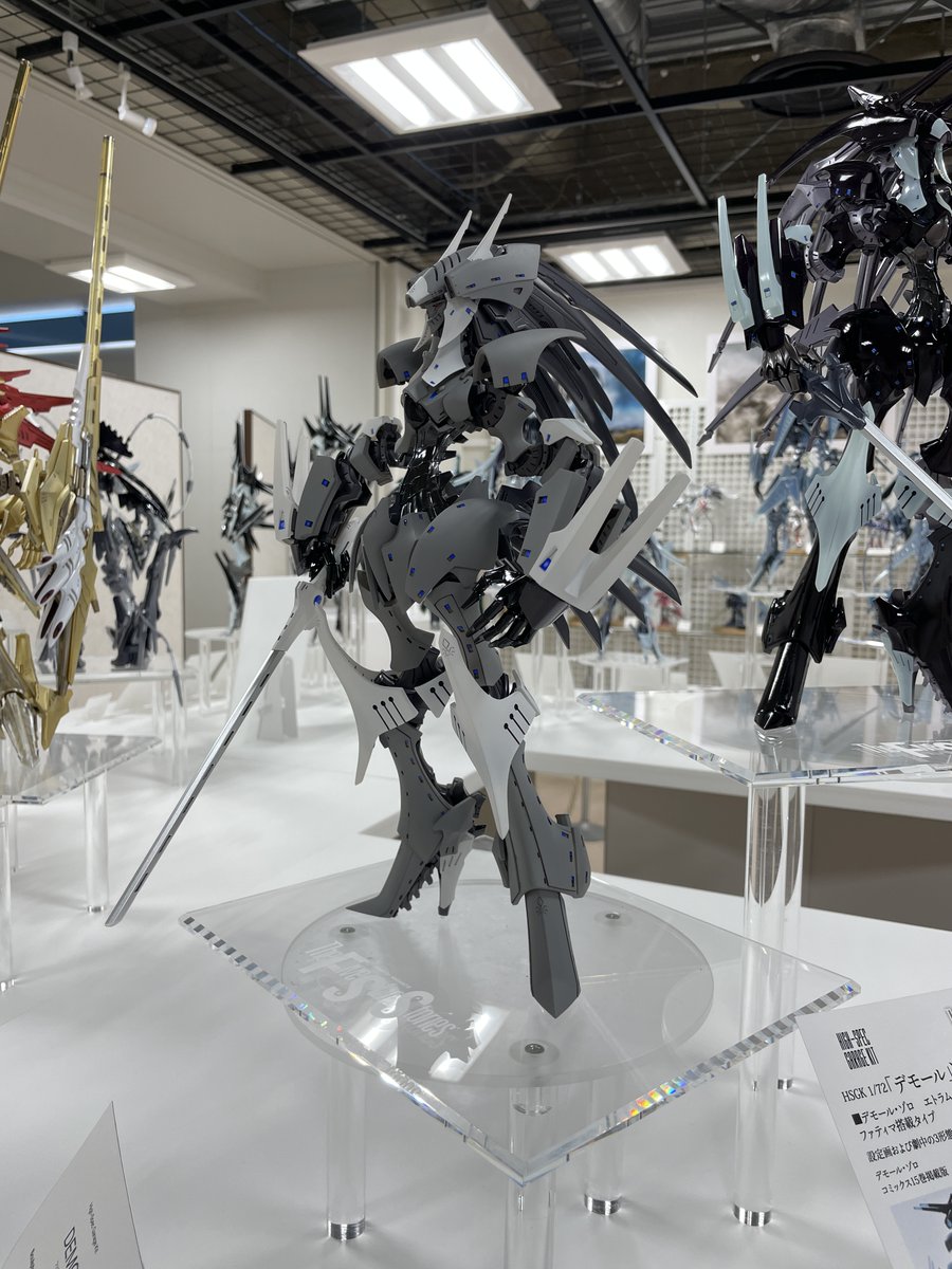 正規品　ファイブスター物語　HSGK 1/72 デモール　ファティマ搭載タイプ HSGK 1/72 デモール・ゾロ エトラムル型ファティマ搭載タイプ