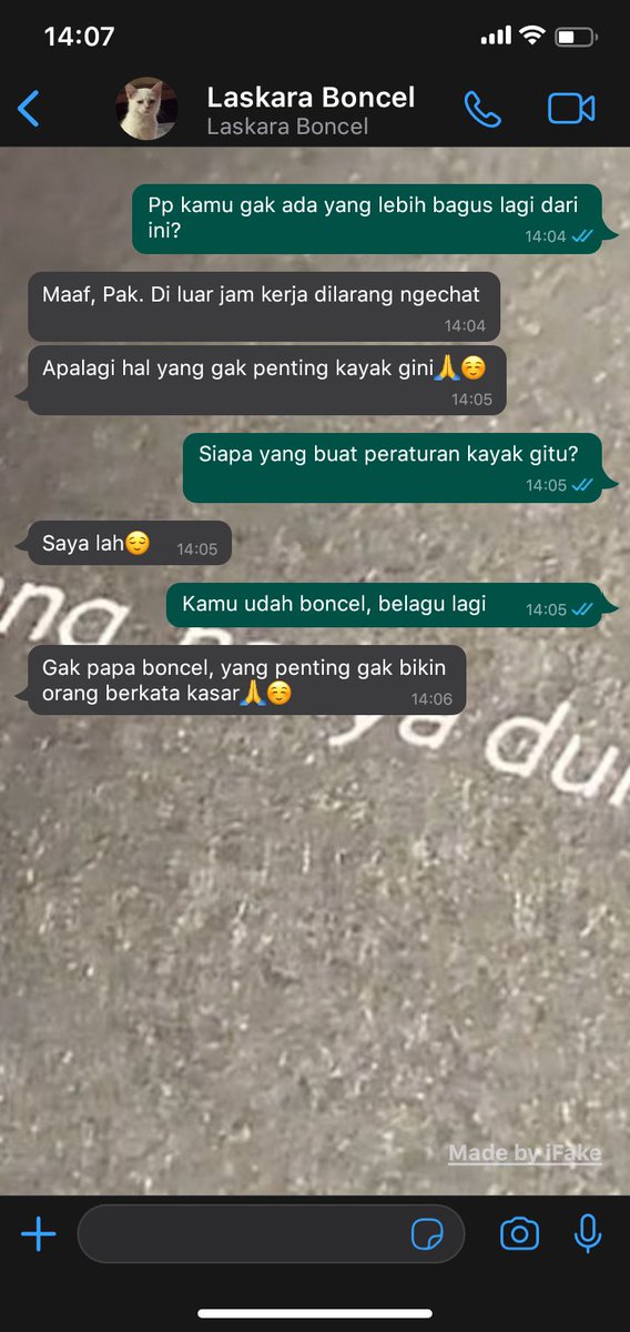 Zeloquence__'s tweet photo. -Hunhan AU-

Kalau kata Difa, Pak Saka itu naksir sama Laskara. Tapi setelah di pikir-pikir memang iya, karena di setiap kesempatan, laki-laki itu kerap menggoda Laskara hingga pemuda bertubuh mungil tersebut mengamuk dan itu akan menjadi kesenangan tersendiri bagi Saka. https://t.co/EoLUuRZ3du