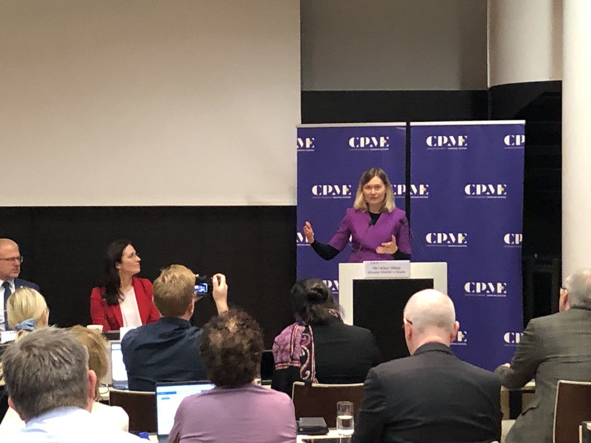 marcinrodzinka's tweet image. Estonian health minister Riina Sikkut’s address to #CPME_GA in Tallinn. Digitalisation of healthcare helped ensuring better health equity in Estonia 🇪🇪 

@CPME_EUROPA @EstonianGovt