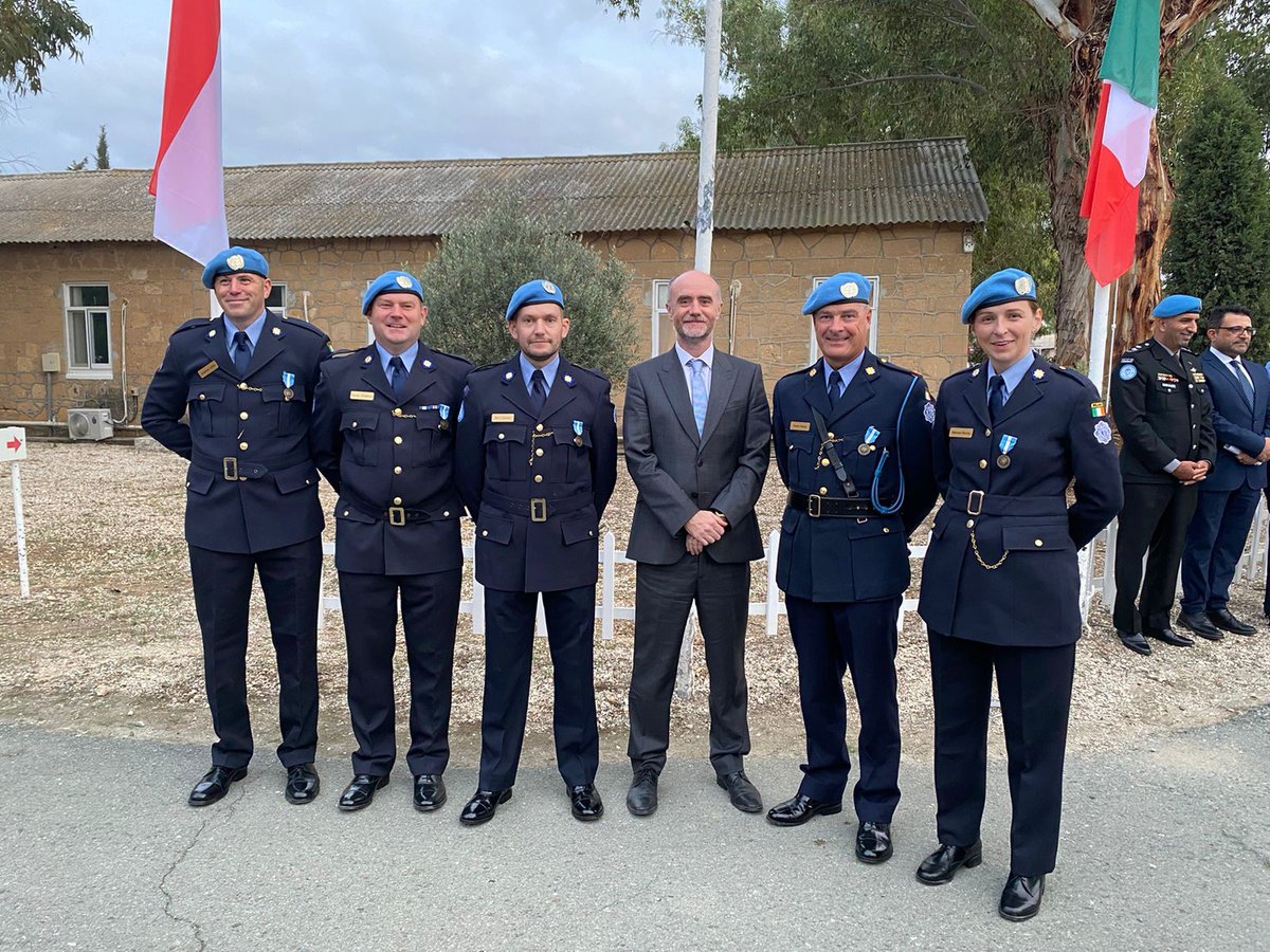 Always an honour to attend the #UNPOL medal presentation and witness the outstanding service of our Garda Síochána members. Their commitment to peacekeeping is truly commendable.