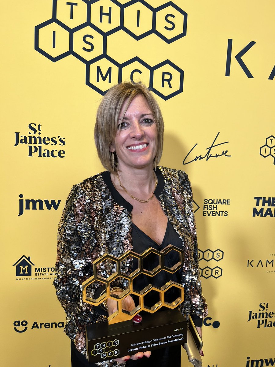 Louise Kemp tweet media