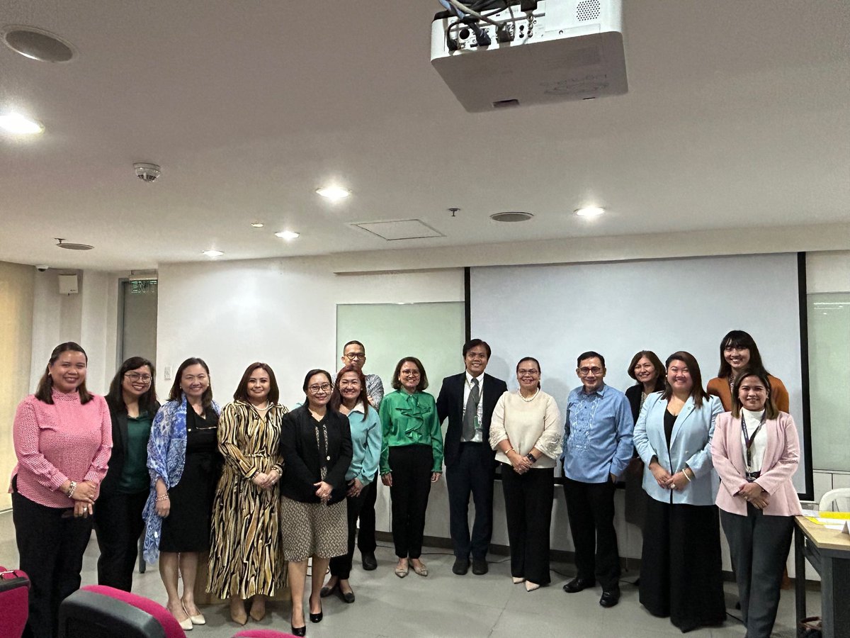 gpblaw's tweet photo. With RTC/MTC judges, FEU law professors, and law students at a Purple Hearts Foundation event yesterday on climate change. 

Everyone applauded when I announced that the PH is the only country in the world where Envi Law is mandatory in law school. https://t.co/NldfEfxI2B