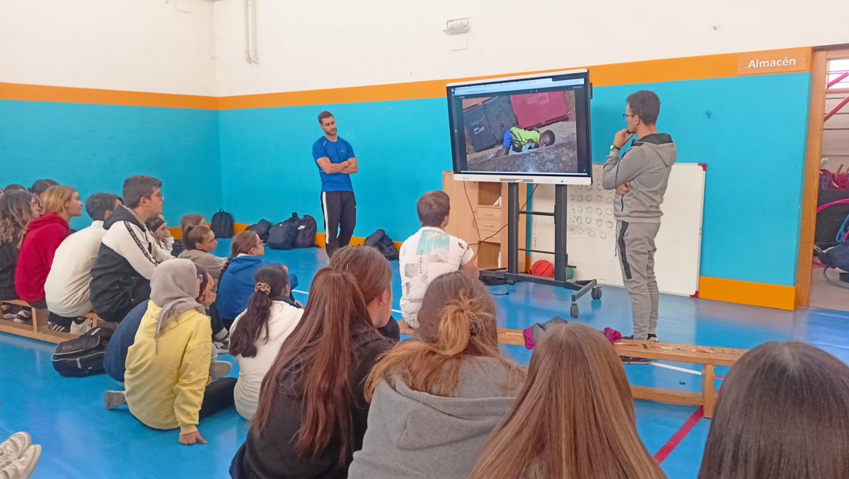 IES Francisco Nieva tweet media