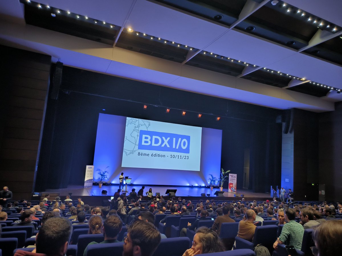 mimiz33's tweet photo. C'est parti !! #bdxio https://t.co/Pu5gx4MaoZ
