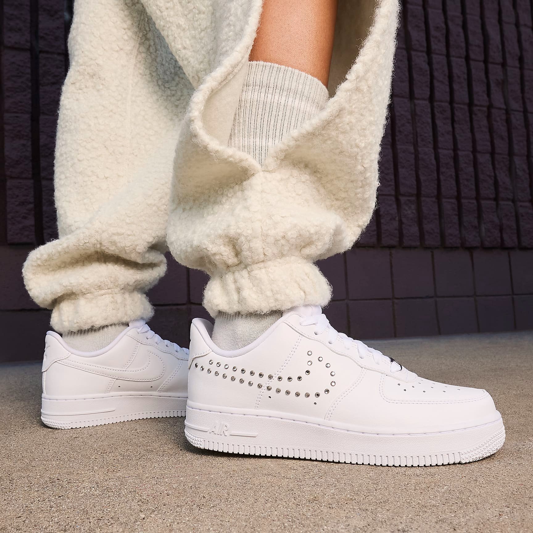Air force 1 womens studded discount