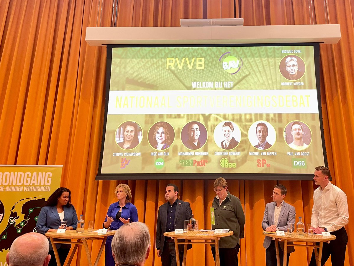 Gisterenavond debat over onze sportverenigingen. In Den Haag een onterecht ondergewaardeerd onderwerp. Gelukkig komt er steeds meer aandacht voor mede dankzij <a href="/_RVVB_/">Register voor Verenigingsbestuurders</a> en <a href="/MoMohandis/">MoMohandis</a> <a href="/MichielvNispen/">Michiel van Nispen</a>  @PaulvDorst <a href="/S_Richardson/">Simone Richardson</a> <a href="/Chris10Govaert/">Christine Govaert</a> #sport #verenigingen #vrijwilligers