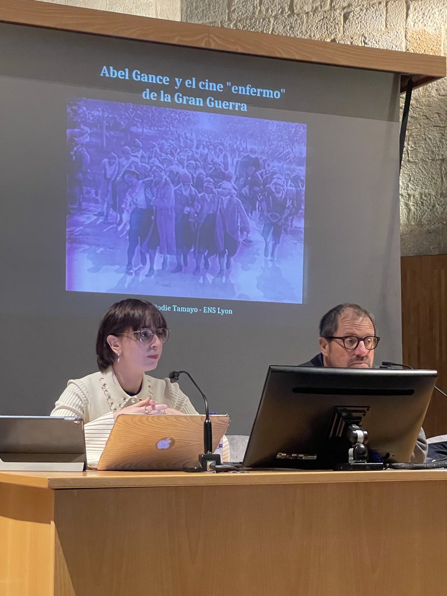 museucinema's tweet photo. Elodie Tamayo ens parla de la representació del cos malalt en el cinema d’Abel Gance en el 14è Seminari internacional sobre els antecedents i orígens del cinema organitzat x Grup Recerca Orígens Cinema de @UdGLletres i Museu del Cinema. https://t.co/QY6RLgJ1e9