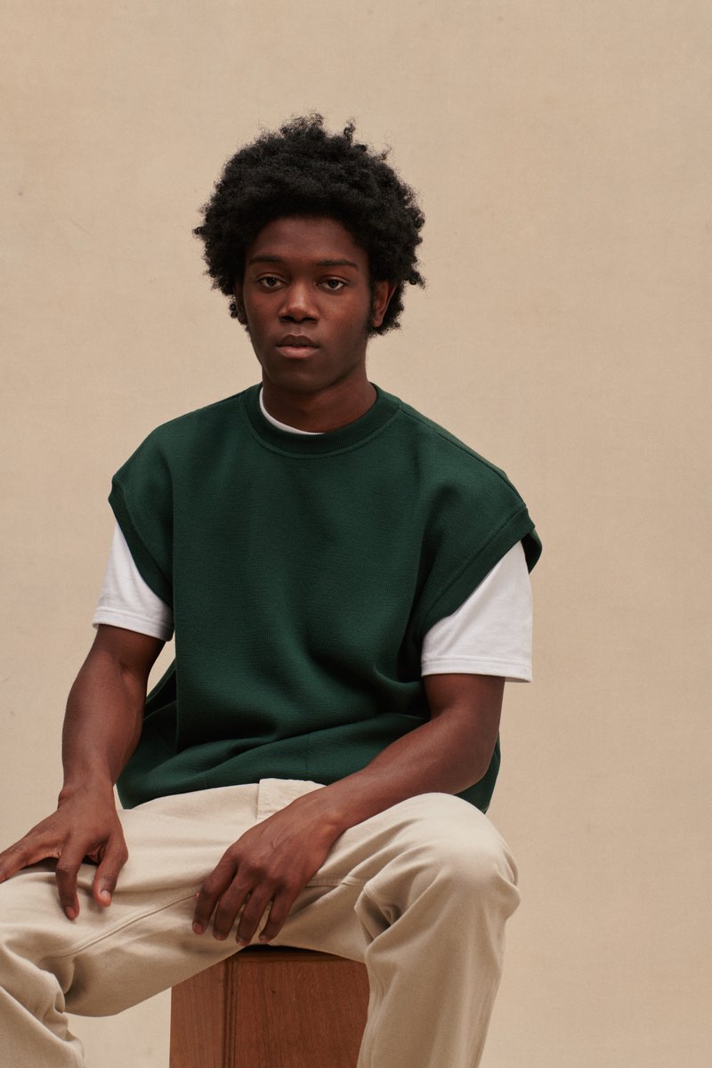 Le_Minor_FR's tweet image. 🇬🇧 Le Minor has teamed up with @OiPolloi to create an exclusive collection, seamlessly merging the expertise of Breton knitwear with the casual sportswear spirit intrinsic to the Manchester shop.