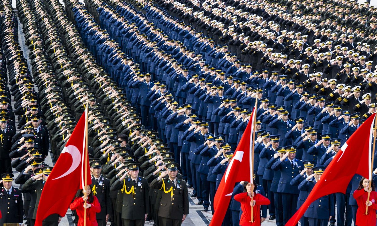 📍 10 Kasım Ankara, Anıtkabir. Türk Ordumuz, Atamızın huzurunda 🇹🇷