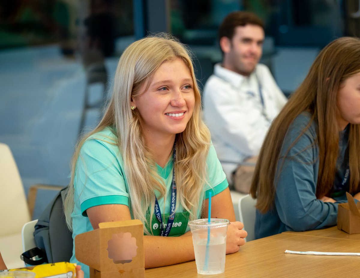 FirstTee's tweet image. Last night, our participants attended the Innovators Forum welcome reception where they got to hear from First Tee's very own CEO, Greg McLaughlin, ask many questions to guide their community project &amp;amp; participated in a team building activity with First Coast Comedy! 🙌