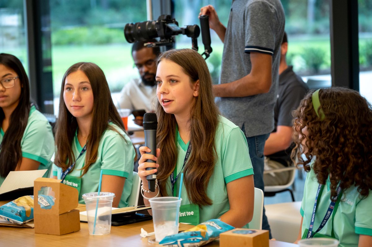 FirstTee's tweet image. Last night, our participants attended the Innovators Forum welcome reception where they got to hear from First Tee's very own CEO, Greg McLaughlin, ask many questions to guide their community project &amp;amp; participated in a team building activity with First Coast Comedy! 🙌