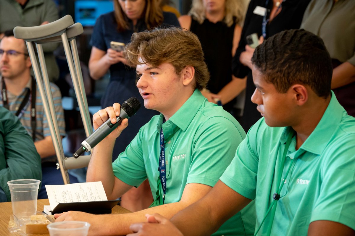 FirstTee's tweet image. Last night, our participants attended the Innovators Forum welcome reception where they got to hear from First Tee's very own CEO, Greg McLaughlin, ask many questions to guide their community project &amp;amp; participated in a team building activity with First Coast Comedy! 🙌