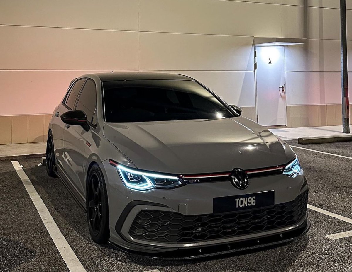 GOLF GTI 👽