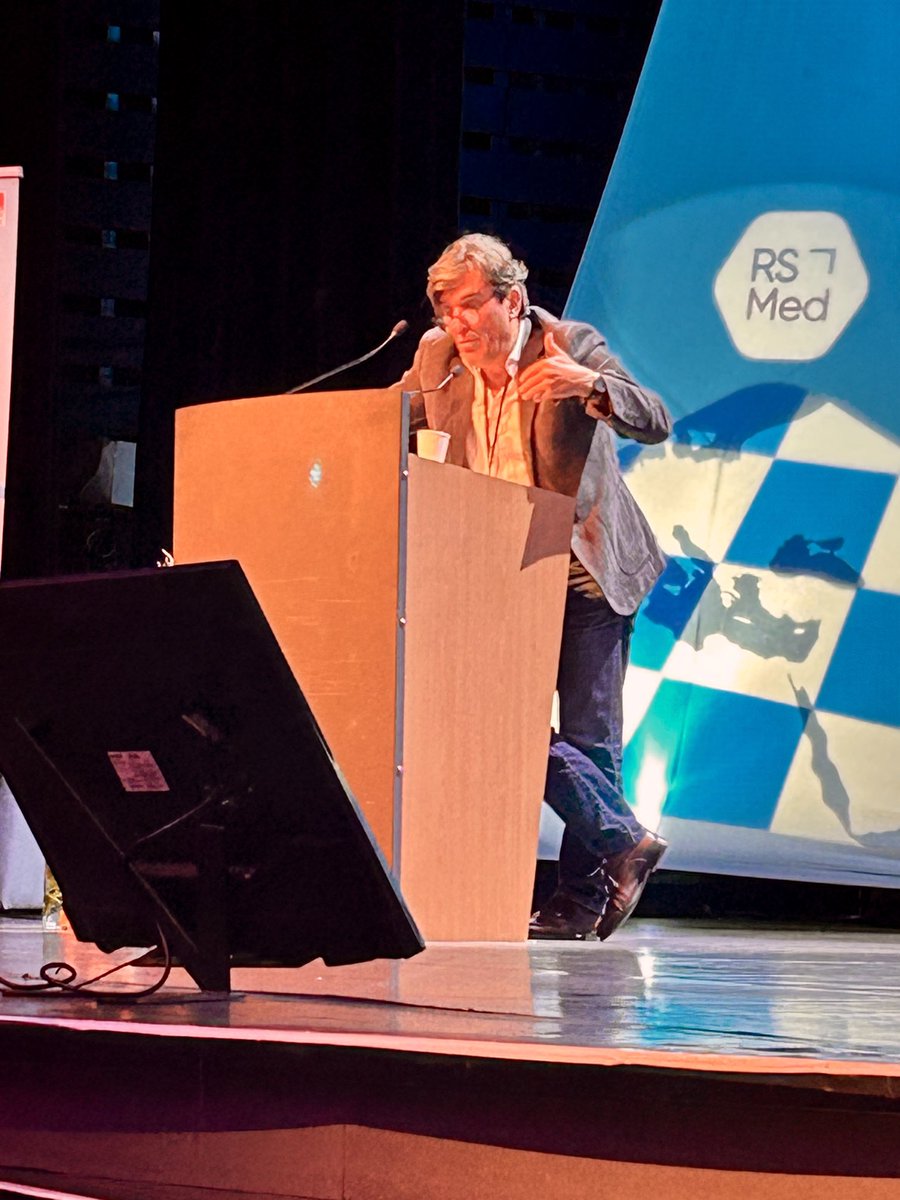 MurielFIOL's tweet image. Il a fallu attendre le deuxième jour et l’intervention de ⁦@Malbrunot⁩ aux Rencontres Stratégiques Méditerranéennes pour que le mot «terrorisme islamiste » soit prononcé… 
#FMES 
#Vivementle9juin