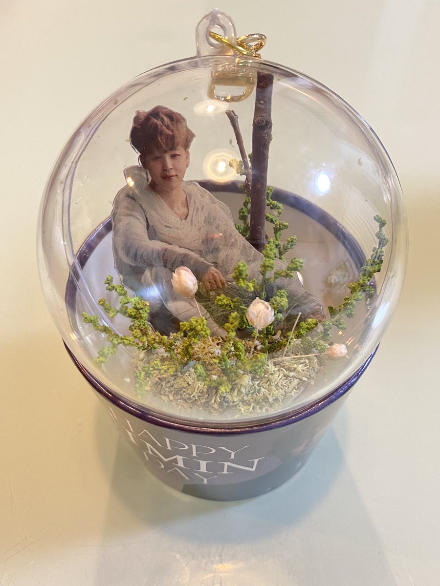 pusanjimin13's tweet photo. 韓国🇰🇷のセンイルイベントの、数量限定のキーリング@borahe777 マリアさんから、届きました。💜🐣家族に、開封されて買ったのが、バレました🤣
センイルには、行けませんでしたが、可愛いジミンちゃん、お迎えできてよかったです😄
#Dreaming_at_Jimintopia
#JIMINTOPIA https://t.co/tdv7hA3V5C