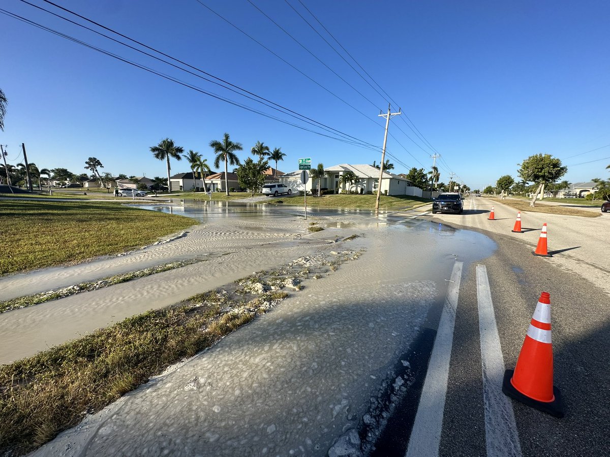 TRAFFIC ADVISORY: There is a large water main break at Cape Coral Parkway and SW 23rd Avenue, blocking eastbound traffic on the parkway. Please seek an alternative route if able.