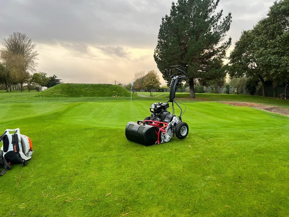 Excited to have added two <a href="/baronessuk/">Baronessuk</a> LM315 Hand Mowers to our fleet 🤩

Each mower has brushes fitted that stand up the plant before the cylinders cut it, allowing us to achieve a tighter finish on the surface whilst cutting at the same height compared to our previous mowers 🌱
