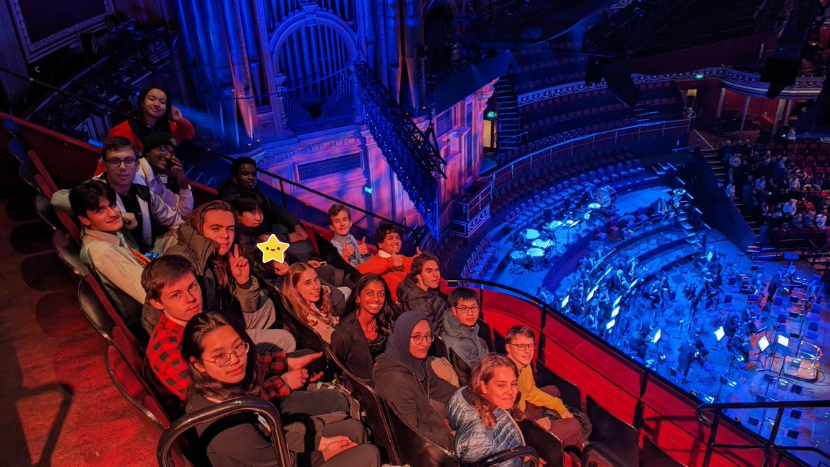 🙏So grateful to the charity Friends of KCLMS which funds our King's Kulture programme. Since Sept, our students have been to @RoyalAlbertHall @NationalTheatre @BarbicanCentre & @_bridgetheatre at no cost. ⬇️If you'd like to support, here's the link⬇️ bit.ly/3MCXfCX