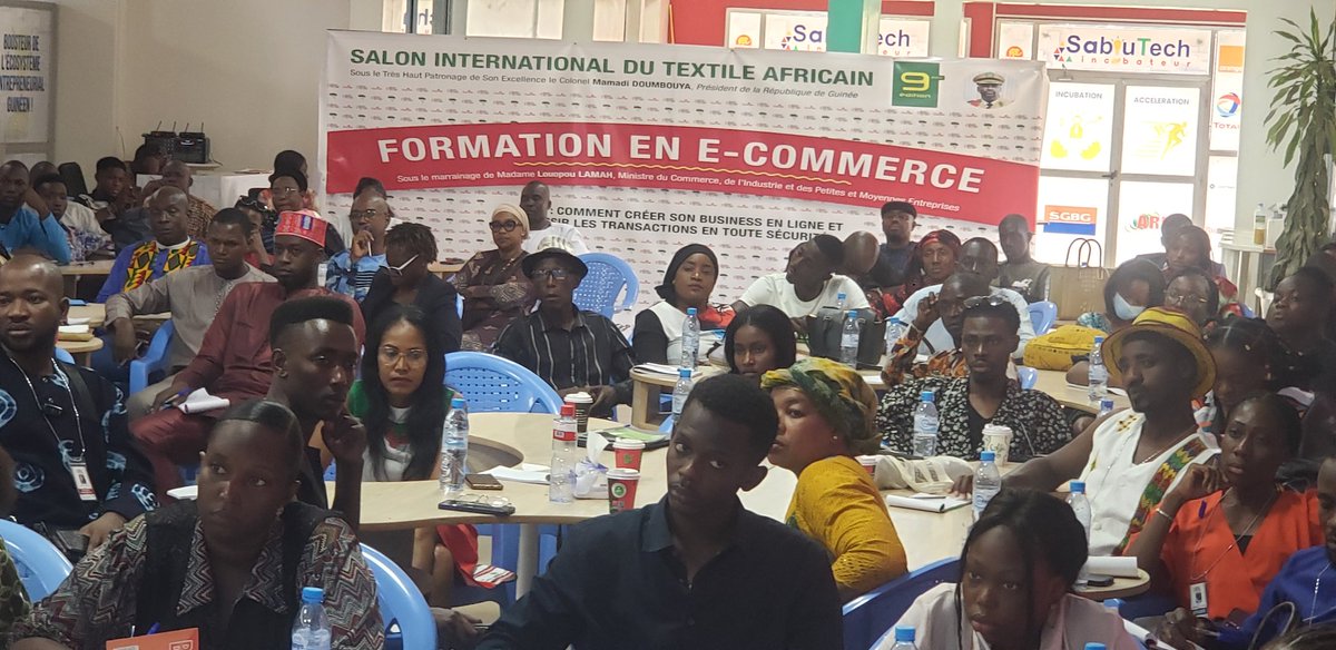Le Programme #Integra_Guinée à travers #ITC a accompagné la 9e édition du #SITA (Salon International du Textile Africain) par l'organisation d'une formation en #E-commerce.
<a href="/100/">One Hundred</a> participants guinéens et étrangers ont été outillés sur la pratique du #Commerce en #ligne.