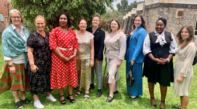 On a recent visit to #Zambia 🇿🇲, the #Swedish 🇸🇪 parliamentary group on #SRHR visited a @UNFPA-led Safe Space where young people can talk about experiences with sexual abuse. Support for survivors is made possible with funding from Sweden: tinyurl.com/mrxzm6w8 #GlobalGoals