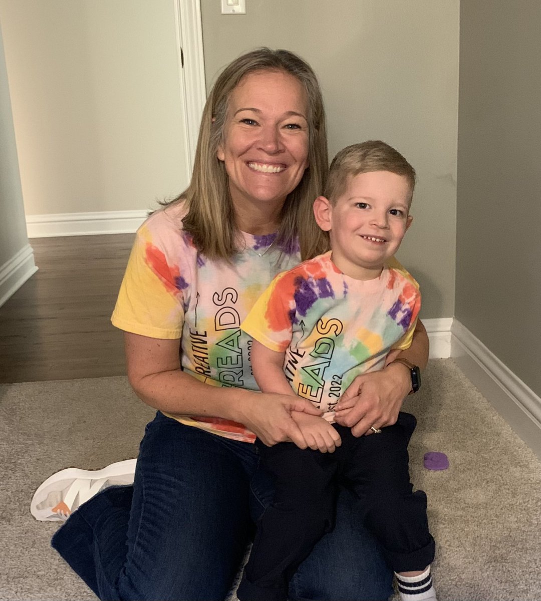 Rocking our Creative Thread tshirts this sunny Friday from the community night at the Transition Center!! Thanks team for showing us how to press and tie-dye! <a href="/StCharlesD303/">School District 303</a>