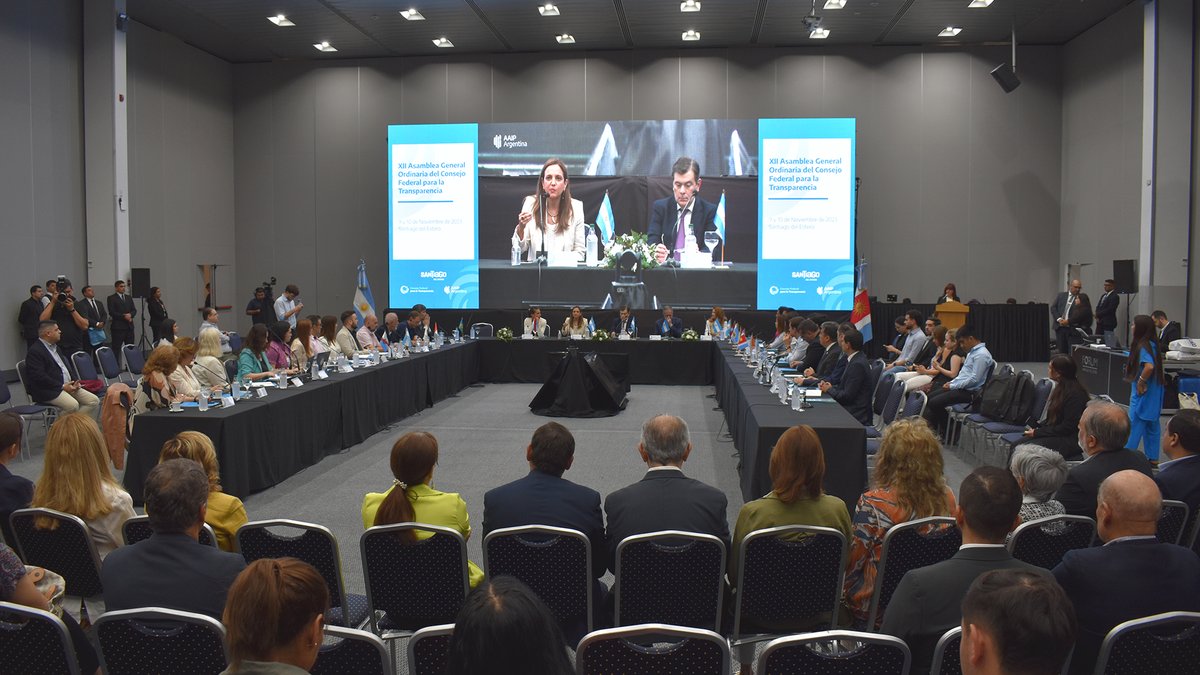 AAIPargentina's tweet photo. Santiago del Estero | El Gobernador @GZamoraSDE y nuestra Titular y Presidenta del Consejo Federal para la Transparencia @beanchorena dieron apertura a la #XIIAsambleaDelCFT https://t.co/XyEz7YexNd