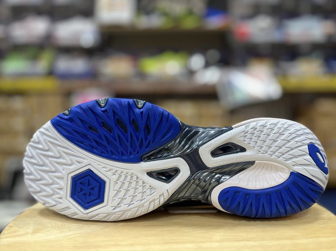 gallery2volley's tweet photo. アシックス
バレーボールシューズ
「METARISE」
📣再入荷のお知らせ📣

在庫があるサイズにはばらつきがございます💦

お気軽にお問合せください📞
(TEL : 03-5728-3882)

#アシックス
#METARISE
#龍神NIPPON
#バレー
#バレーボール
#volleyball
#排球
#渋谷
#shibuya
#วอลเลย์บอล 
#ハチペイ https://t.co/zPCDoOIrZP