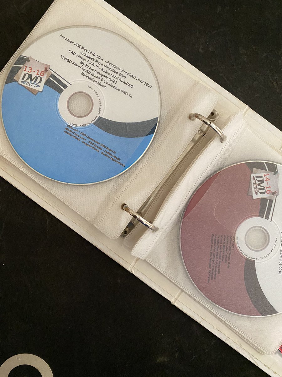 micrograph_me's tweet image. یه دورانی با اینا نبض دنیای IT تو دستام بود😎
یه سری دیگه هم بود به اسم کینگ، اونا رو پیدا نکردم گنگ اونا بالاتر بود 😂🤦🏻‍♂️