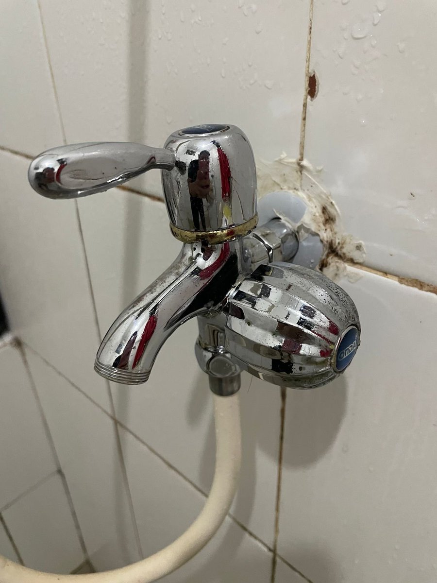 Gak heran ini produk hampir 50ribuan lebih kejual di tokped

Ajaib bener semuanya jadi kinclong, mulai dari kloset, sampe keran air yang sebelumnya isinya jamur.