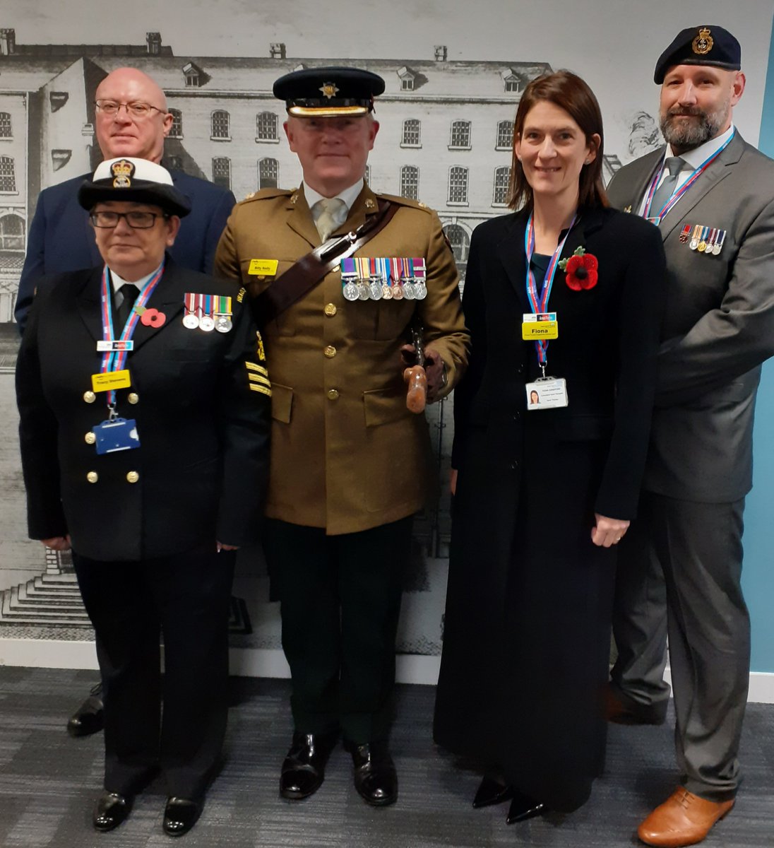 GSTT has strong links to the Armed Forces. The team is getting ready to celebrate the Armistice Day Service today at Mary Seacole Memorial Square. #ArmedForces  #heroes #WeRemember #ArmisticeDay #OurNHSPeople <a href="/NHS/">@NHS</a> <a href="/GSTTnhs/">Guy's and St Thomas'</a>