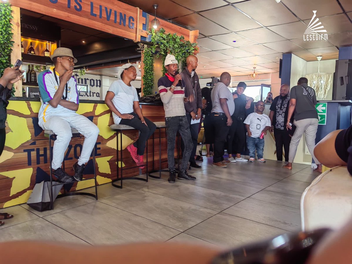 LesediFM's tweet photo. Lesedi FM e tshehetsa seboka sa dibini mona #FreeStateInternationalMusicConference ka tshebedisano le #FreeStateMusicAssociation #SAMRO #IMPRA https://t.co/V087i0Efdq