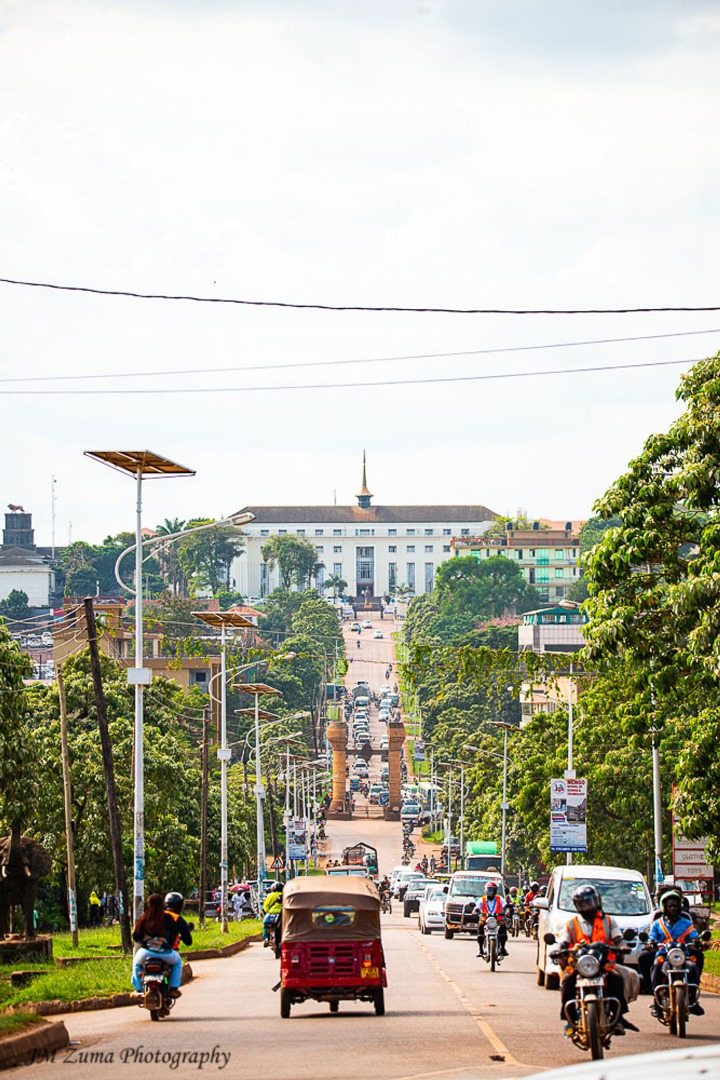 Wildgallerysaf's tweet photo. Cultural Tourism: What do you know about Culture in Uganda? Did you know that Buganda Kingdom was founded by Kabaka Kintu in late 14th Century? Visit #Uganda and learn about more fascinating historical facts about Uganda's culture and her hospitality. #UgandaIsSafe https://t.co/ziQ4wxf5Pi