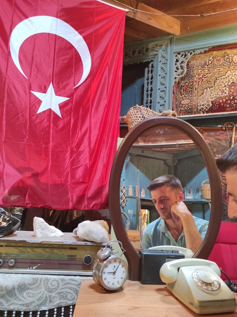 Zaman durdu ve o bir daha gelmeyecek..

Kut'lu Tinin Şad Olsun Başbuğ 🇹🇷🇹🇷