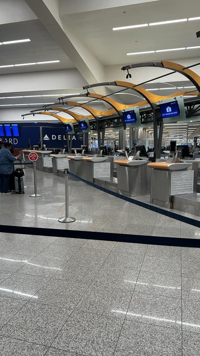 djfeldma's tweet photo. I think @SecretaryPete needs to look closer at @Delta … record profits and airports are a mess because they don’t staff.  Told us to be here 3 hours early but they are NOT https://t.co/RYmenzOcqO