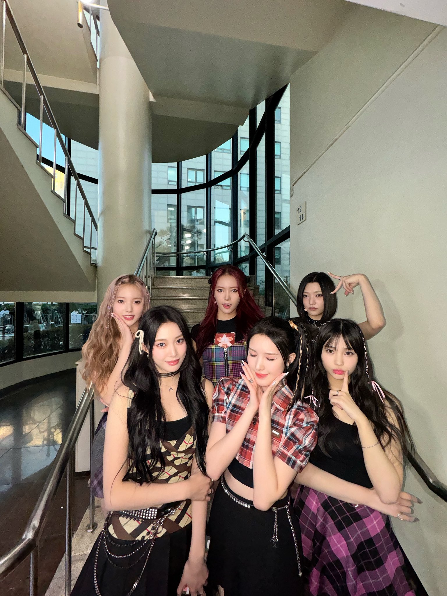 F-kEWvwbQAA_bhs?format=jpg&name=large