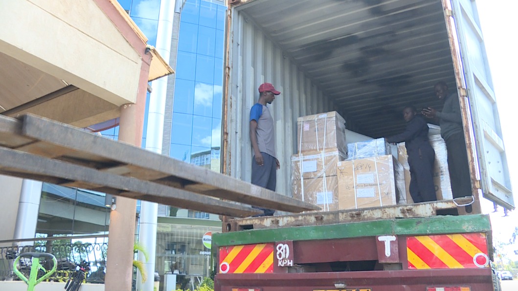 NationalOilKE's tweet photo. We are please to receive the last set of equipment for our state-of-the-art laboratory for oil and gas!

Our geochemical and petrophysical laboratory is the first of its kind in the region. https://t.co/TLQlk4hpH7