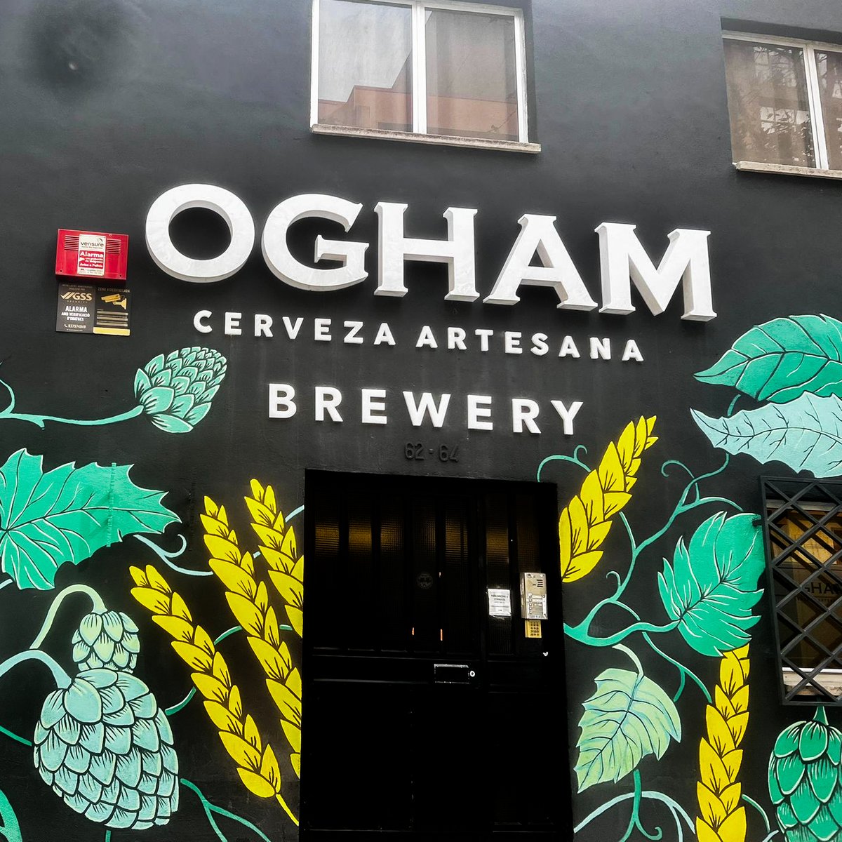 KeyKeg's tweet photo. Thanks to @oghamcerveza and Barcelona Beer Company for having us! 🤝 An inspiring visit celebrating our love for beer and great flavors.🍺 Here's to more collaborations and memorable beer moments ahead! 🥂🍻
#OghamBrewery #CraftBeer #BreweryVisit #KeyKeg https://t.co/YDlK73mCRB