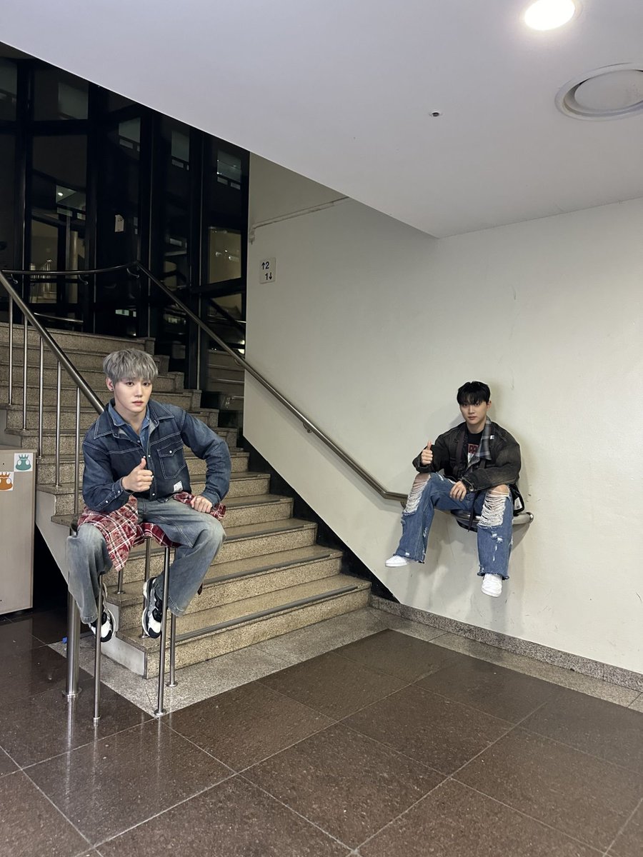 kerokerojb's tweet photo. Help at this point, golcha will never beat their 'idk golcha but everytime i see them, they are doing smthg weird" allegations 🤣🤣 https://t.co/44YsaF0vEt