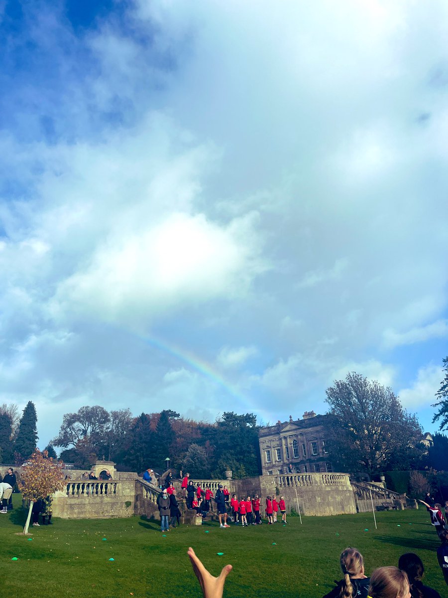 A beautiful ☀️ afternoon for the <a href="/StMargaretsPrep/">St Margaret's Prep Calne</a> runners 🏃‍♀️ 🏃‍♂️ <a href="/KingswoodSchool/">Kingswood School</a> hosted by <a href="/KWS_PrepSport/">Kingswood Prep Sport</a>